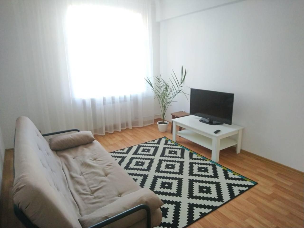 Apartments Theatre Shepkina 2 Room ซูมี ภายนอก รูปภาพ
